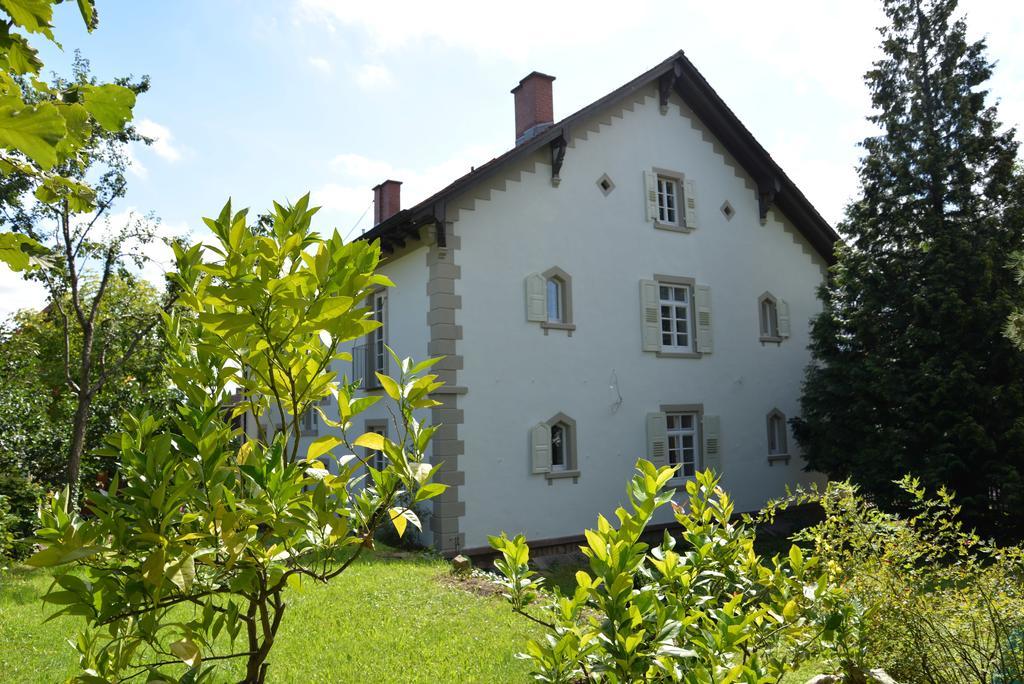 Alte Apotheke Bed & Breakfast Karlsbad Exterior photo