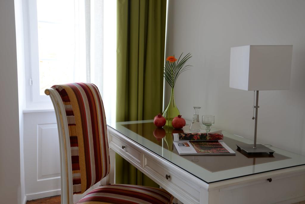Alte Apotheke Bed & Breakfast Karlsbad Room photo